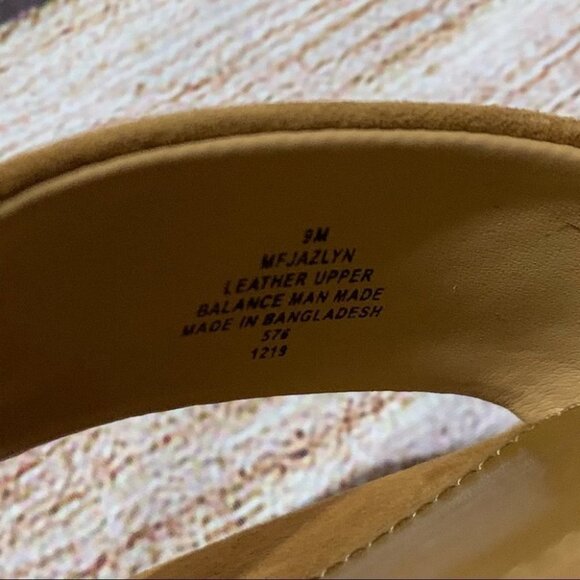 Marc Fisher Light Brown Suede Mf Jazlyn Platforms - Picture 10 of 12